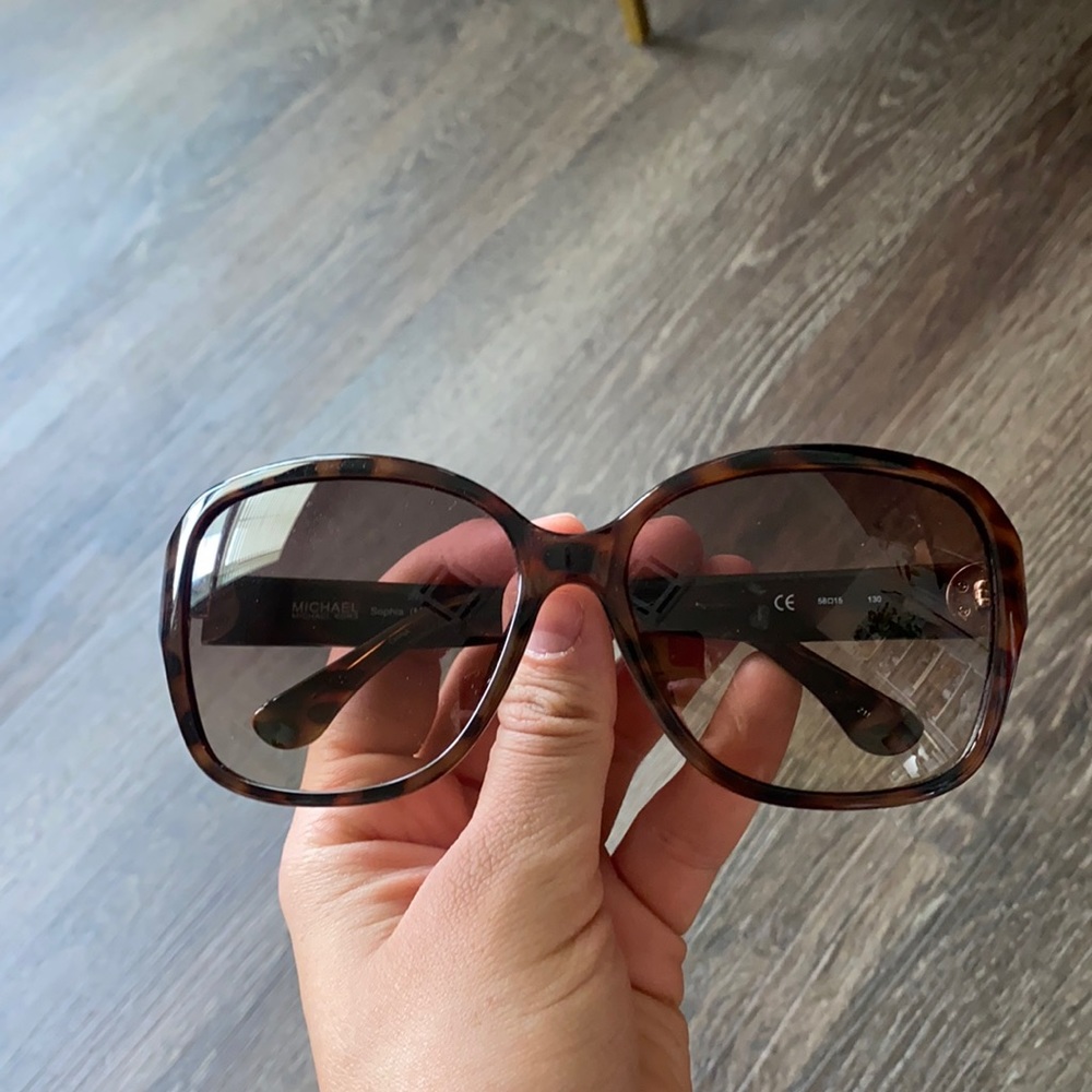 Micheal kors sunglasses